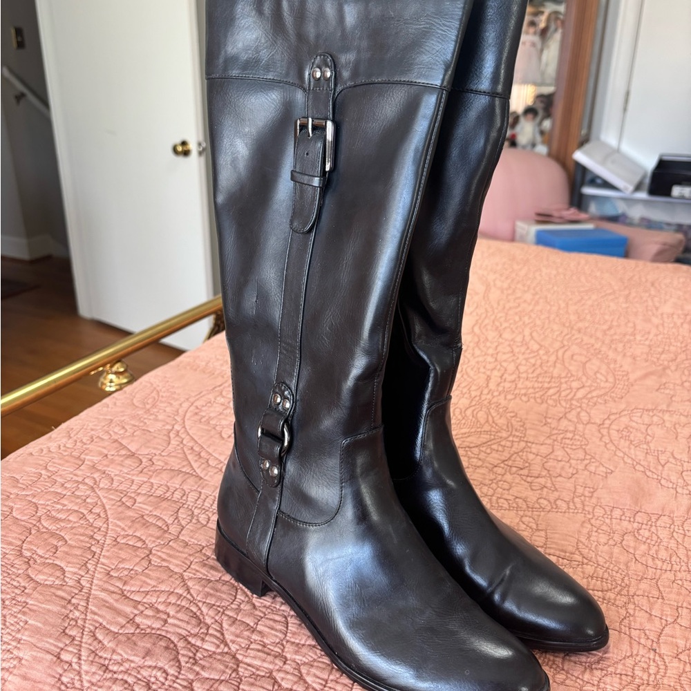 Alfani Black Heeled Boots with Zipper and Rounded Toe